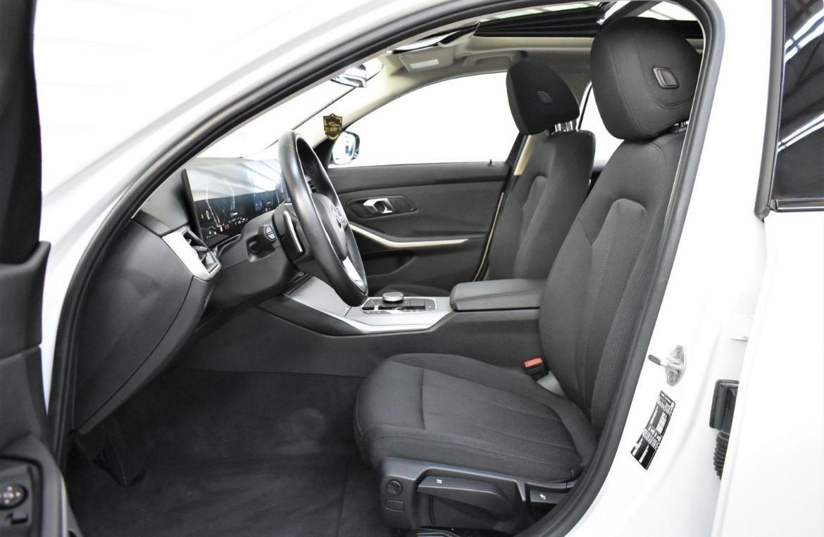 BMW 318 d M SPORT