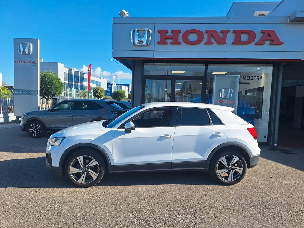 Audi Q2 30 TFSI Business