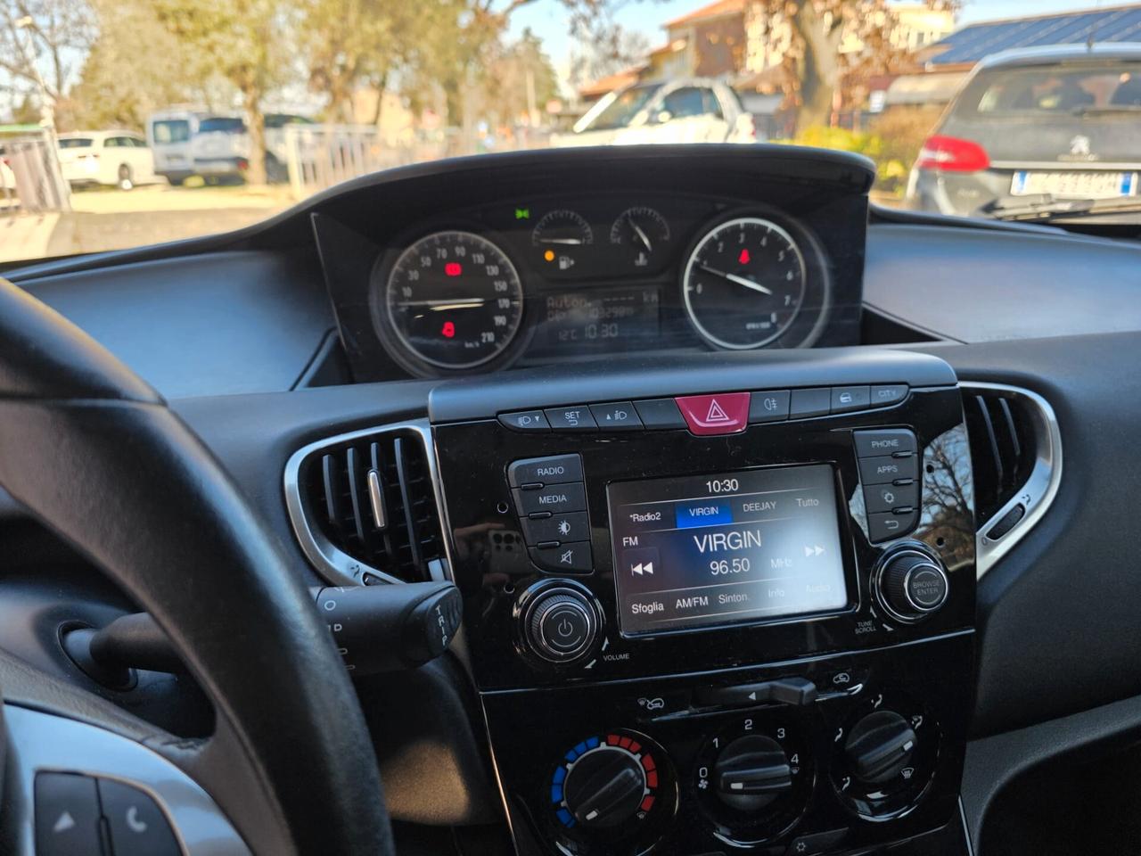 Lancia Ypsilon 1.2 69 CV 5 porte GPL Ecochic Gold