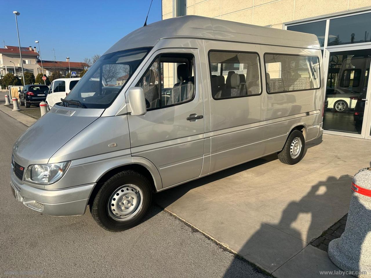Sprinter K35/28 208 CDI Kombi