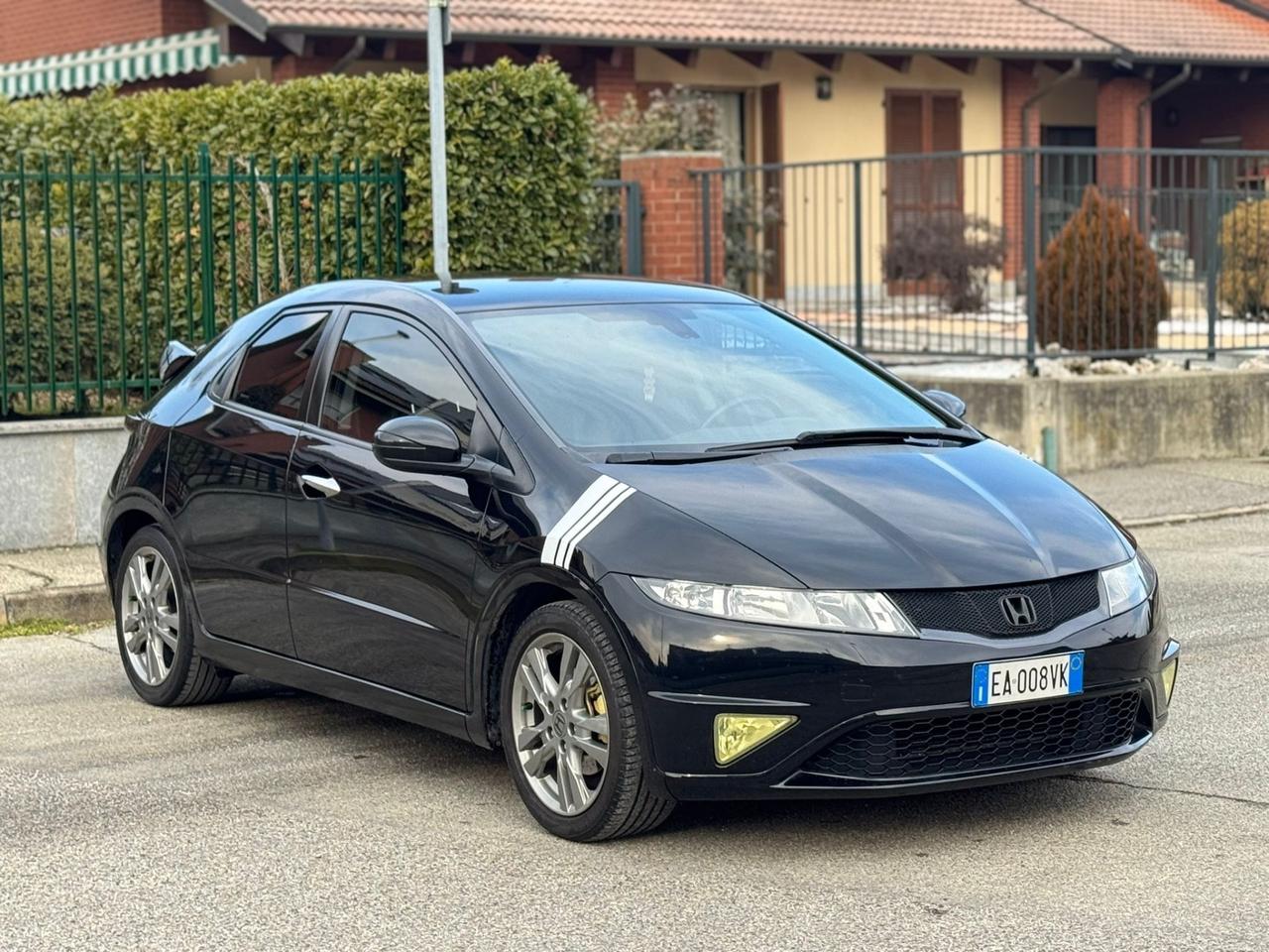 Honda Civic 1.8 i-VTEC 5p. Exclusive