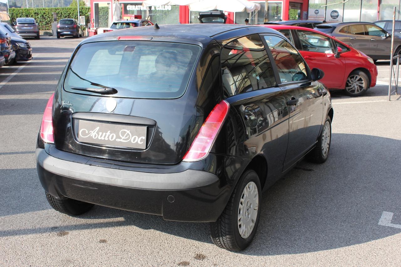 Lancia Ypsilon 1.2 IMPIANTO METANO PER COMMERCIANTI