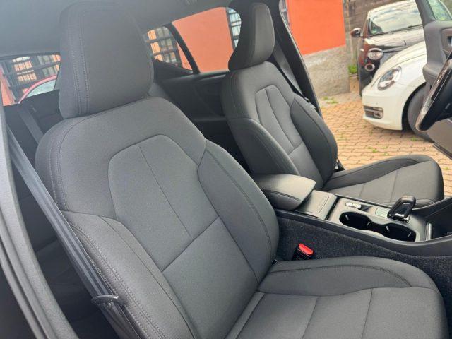 VOLVO XC40 T3 Geartronic Momentum Pro