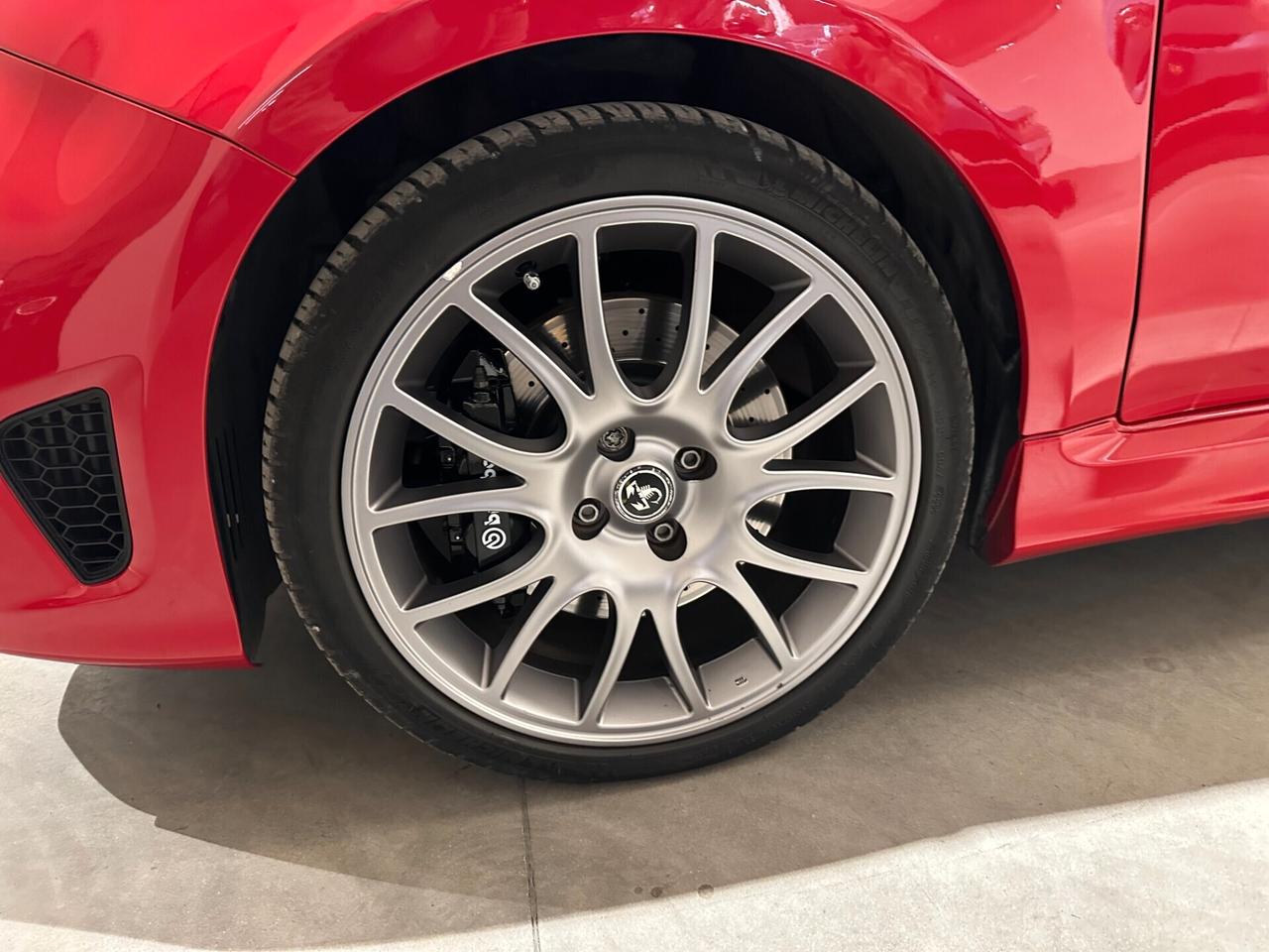Abarth 695 1.4 Turbo T-Jet 180 CV