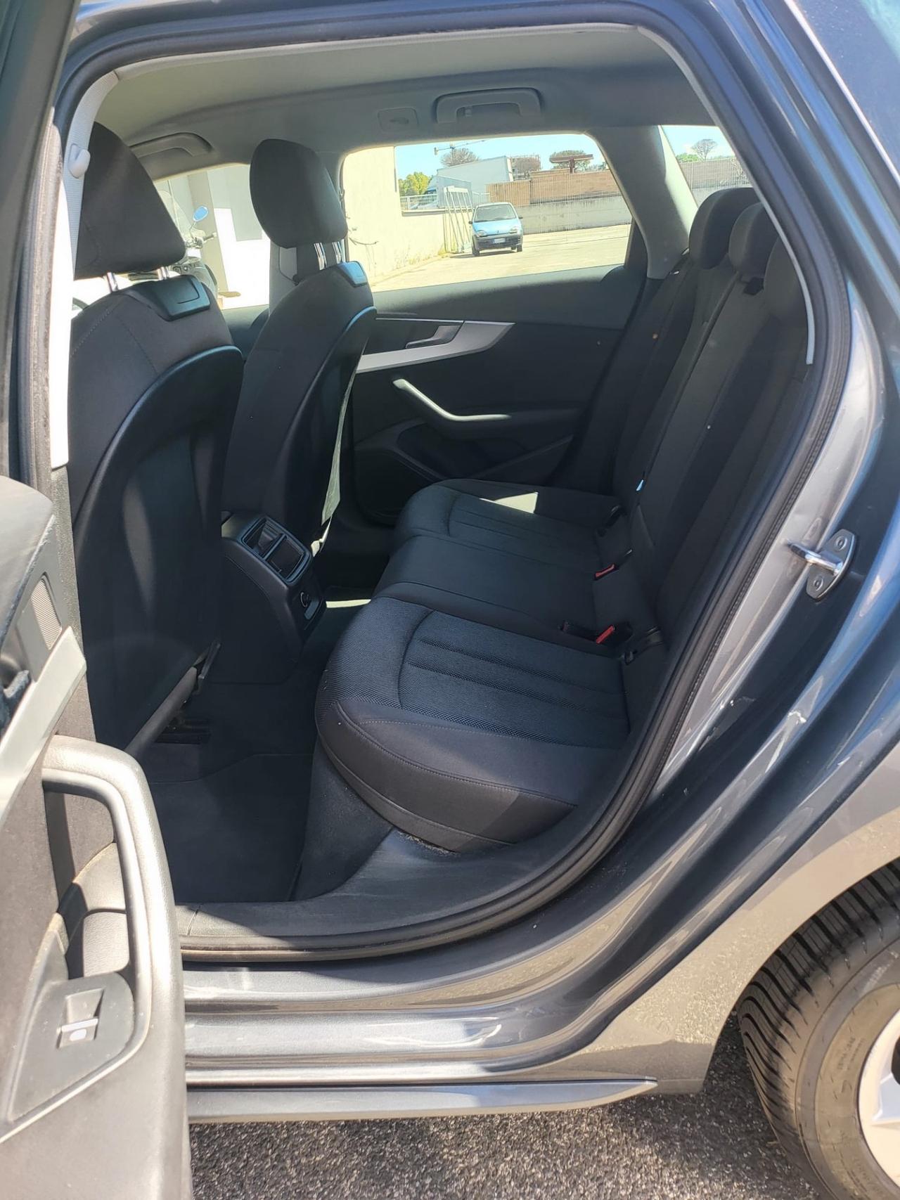 Audi A4 Avant 2.0 TDI 150 CV S tronic line