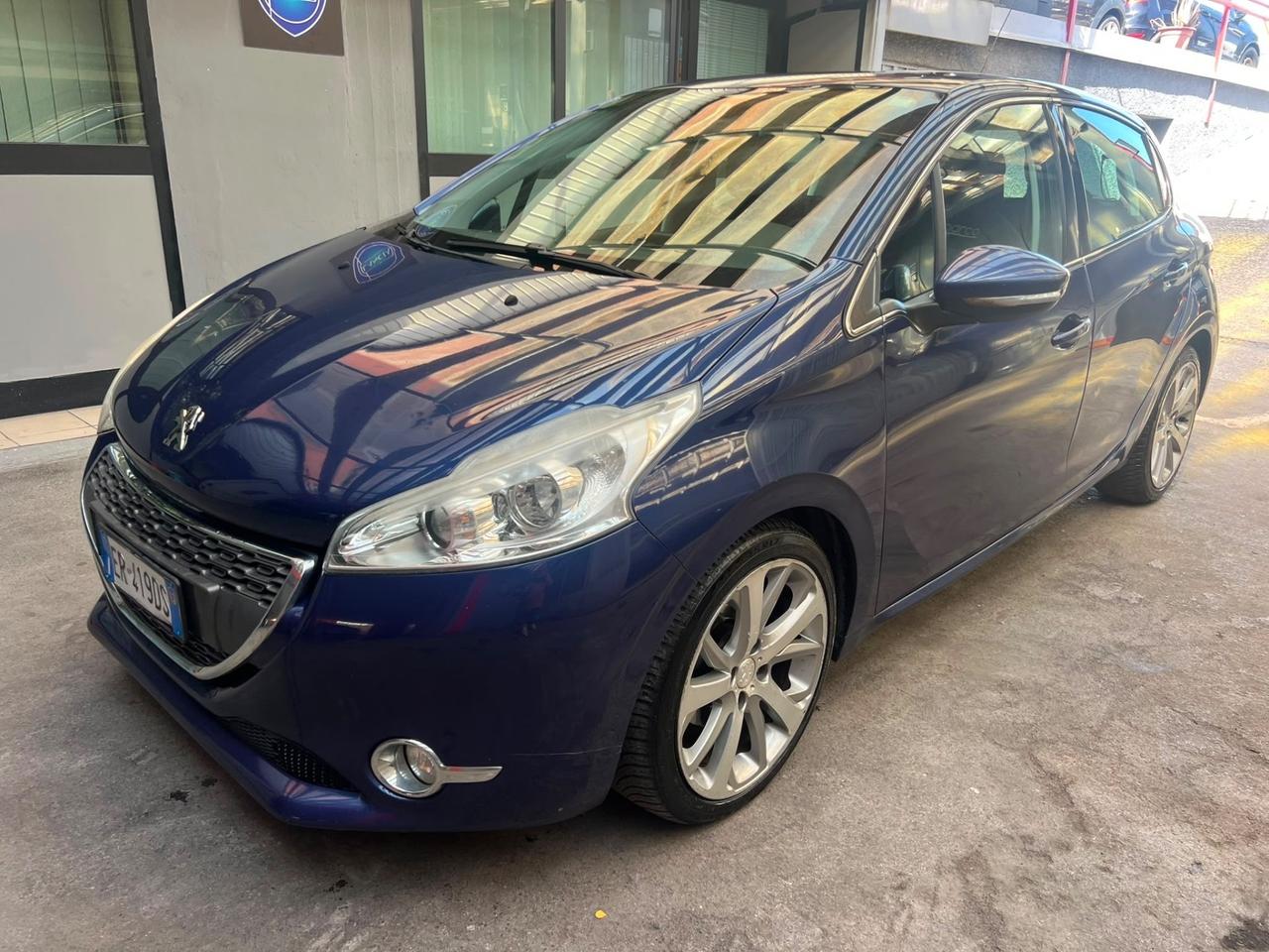 Peugeot 208 1.6 e-HDi 92 CV Stop&Start 5 porte Allure