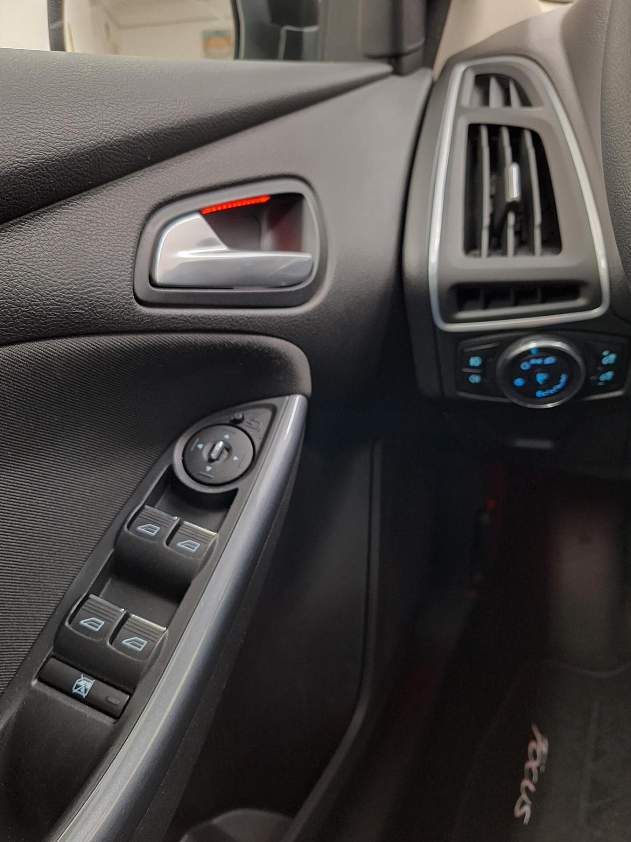 Ford Focus Titanium 1.6 TDCi 115cv