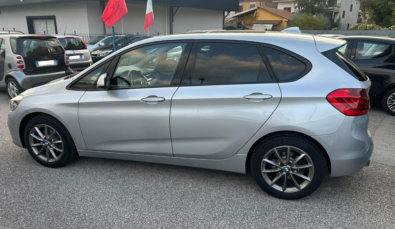 Bmw 2er Active Tourer 218d Sport automatica tetto