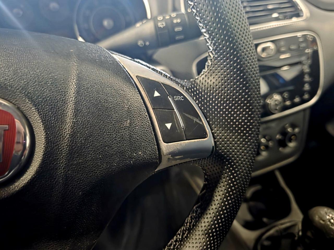 FIAT PUNTO 1.2 BENZINA DEL NORD ITA 2011