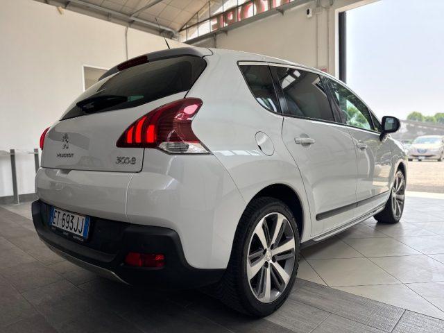 PEUGEOT 3008 2.0 HDi 163CV aut. Allure