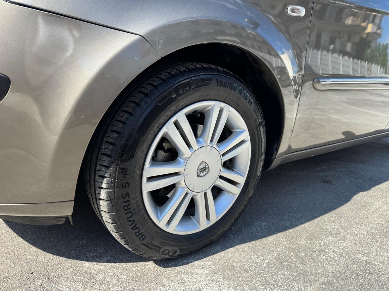 Lancia MUSA 1.4 BENZINA 95CV Platino 2005