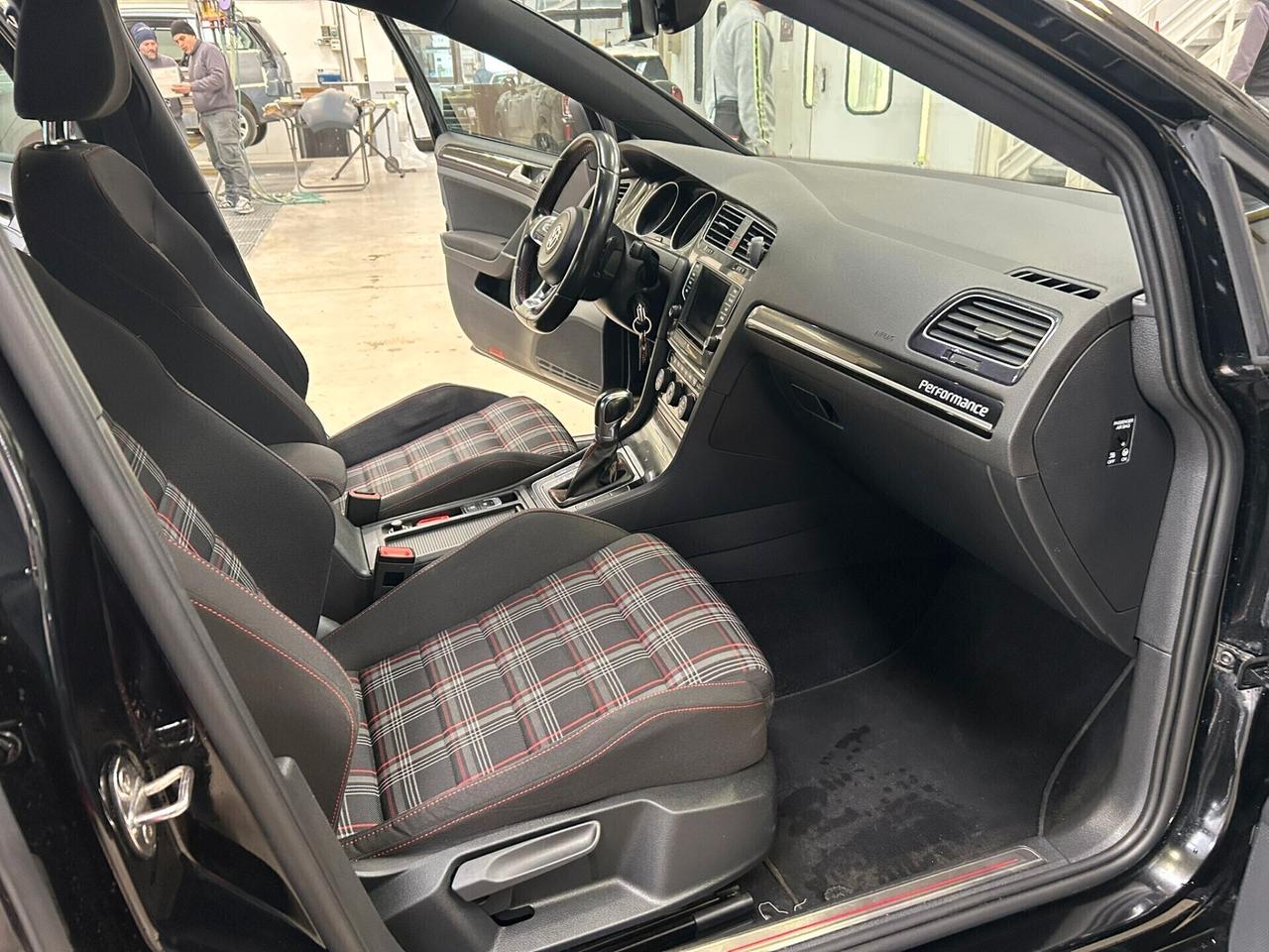 Volkswagen Golf GTI Performance 2.0 TSI 119000 km pari al nuovo