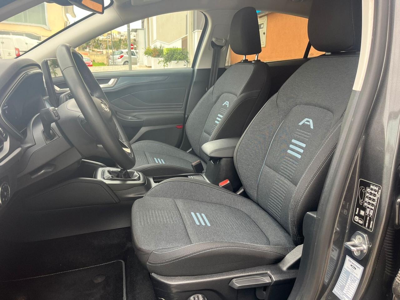 Ford Focus 1.0 EcoBoost Hybrid 125 CV Active