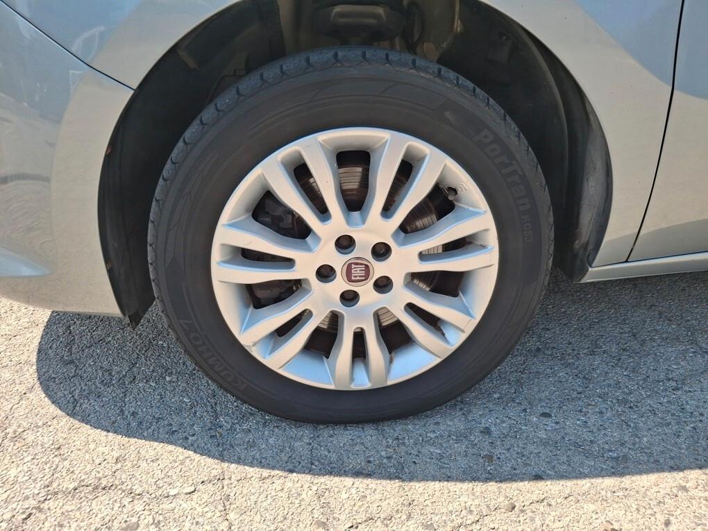 Fiat Doblò 1.6 MultijetDynamic 7 POSTI