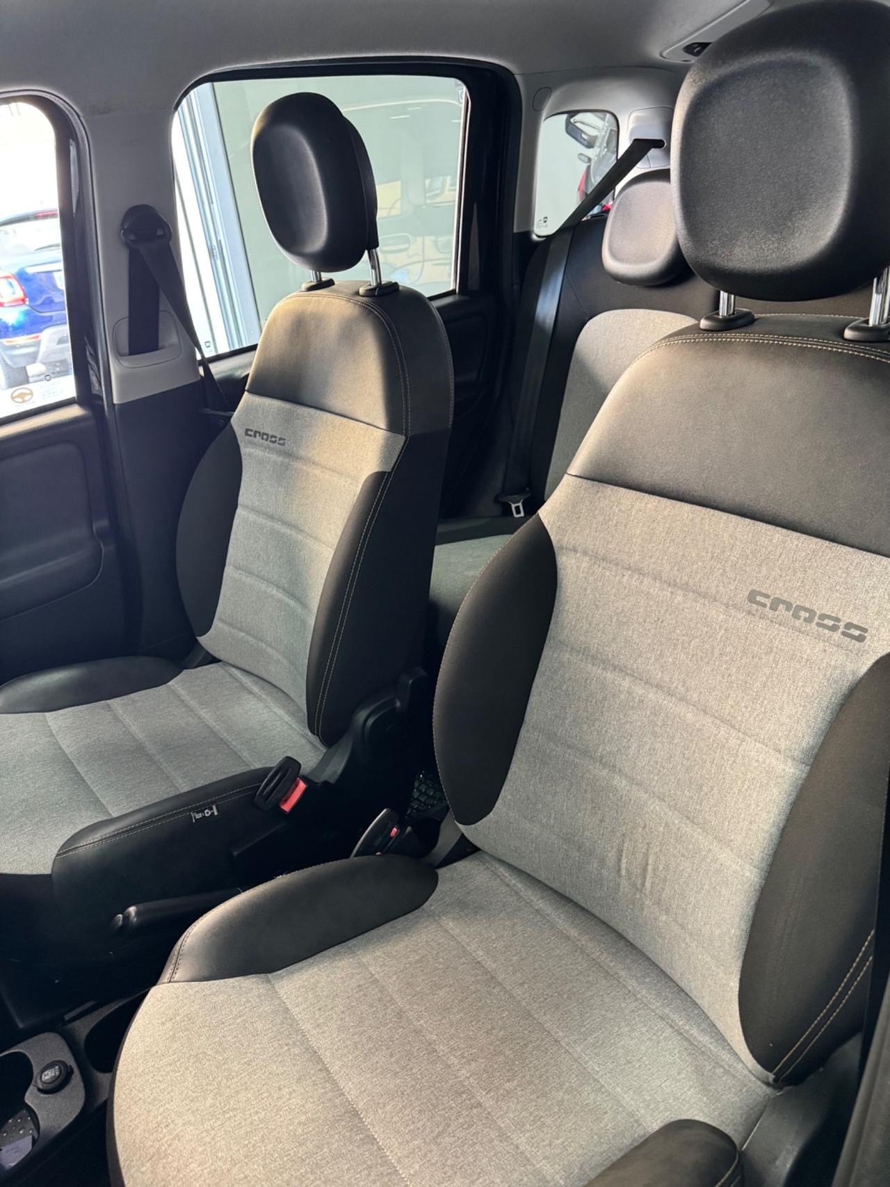 Fiat Panda 1.0 FireFly S&S Hybrid City Cross