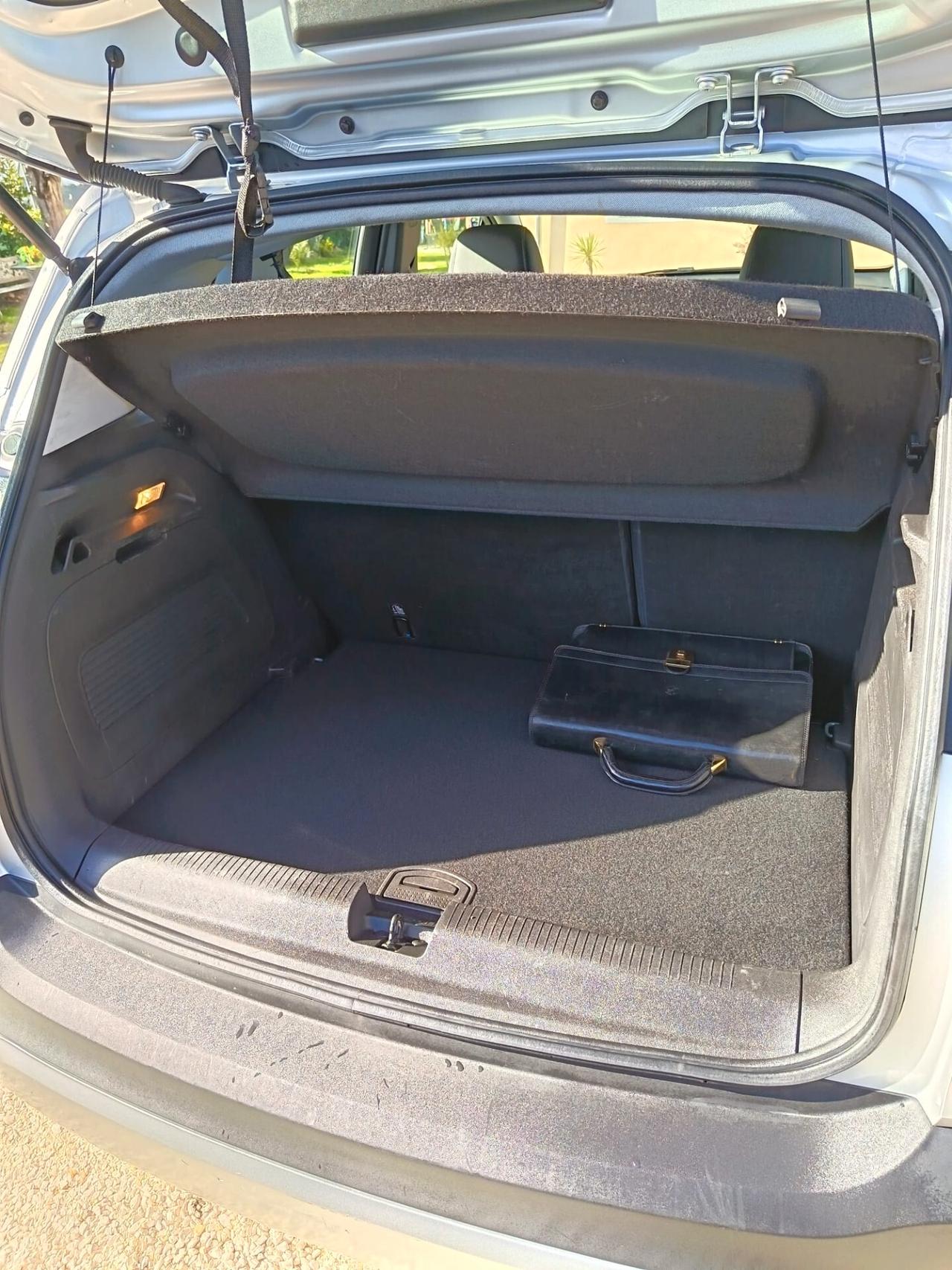 Opel Crossland X 1.2 12V