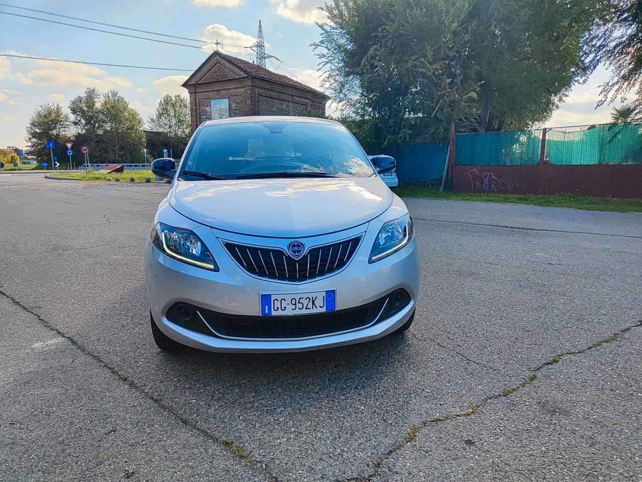 Lancia Ypsilon benzina metano