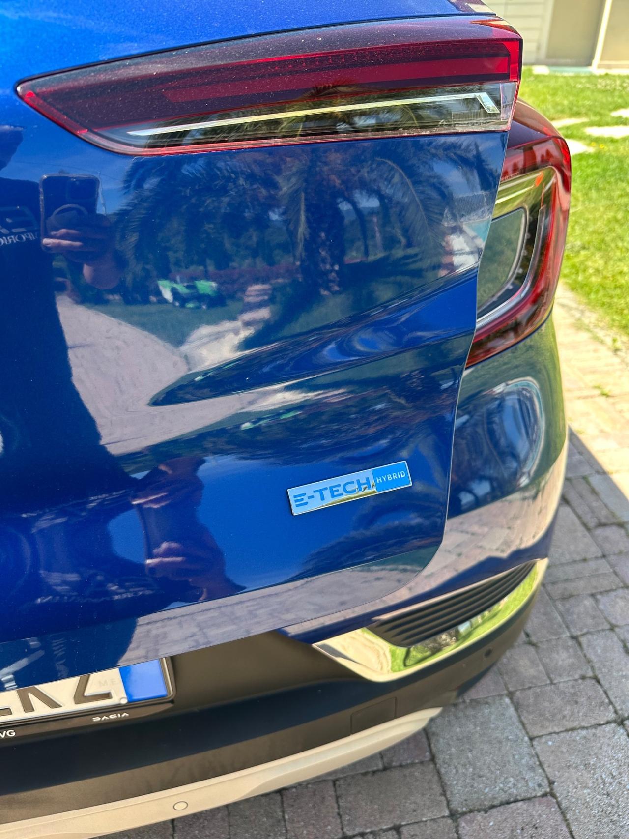 Renault Captur Full Hybrid E-Tech 145 CV RS Line