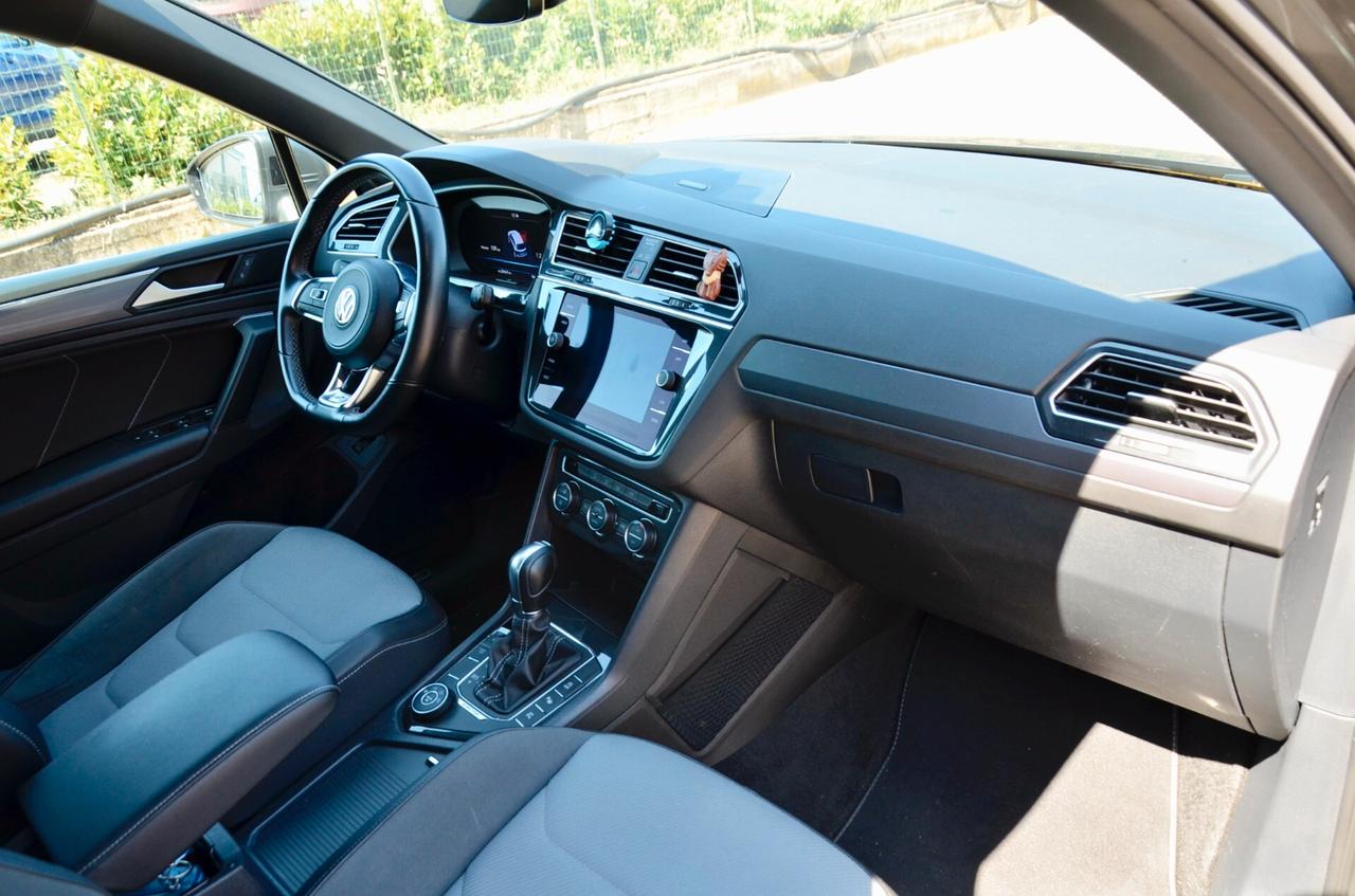 VOLKSWAGEN TIGUAN 2.0 TDI R-LINE INT+EXT 4MOTION 150cv DSG, UFF ITALIANA, SERVICE VW, FULL LED, RETRO 360, PERMUTE