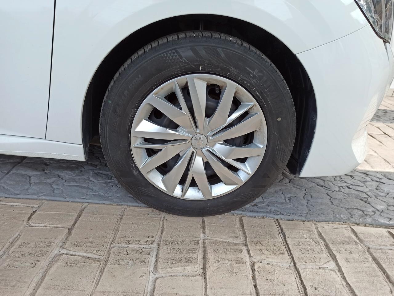 Peugeot 208 BlueHDi 100 Stop&Start 5 porte Active