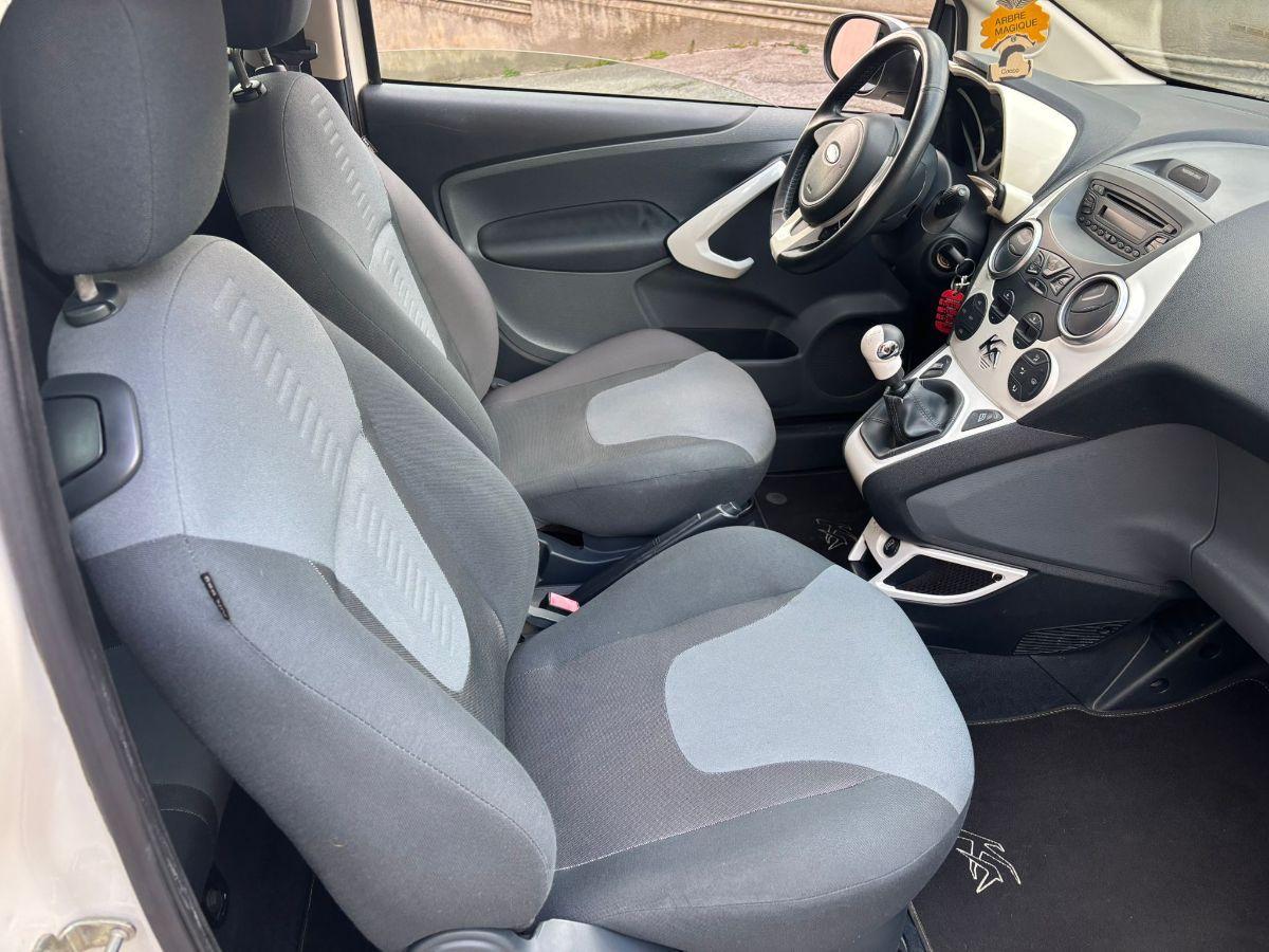 FORD Ka 1.2 8V 69CV Titanium