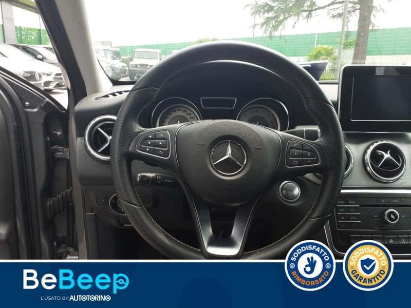 Mercedes-Benz GLA 200 D SPORT AUTO