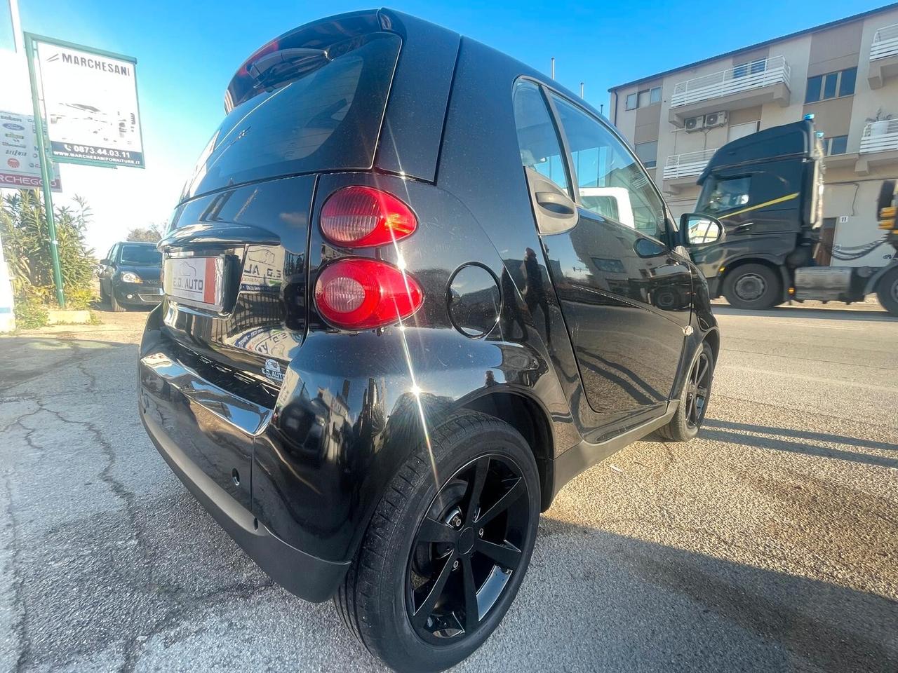 Smart ForTwo 1000 52 kW coupé passion