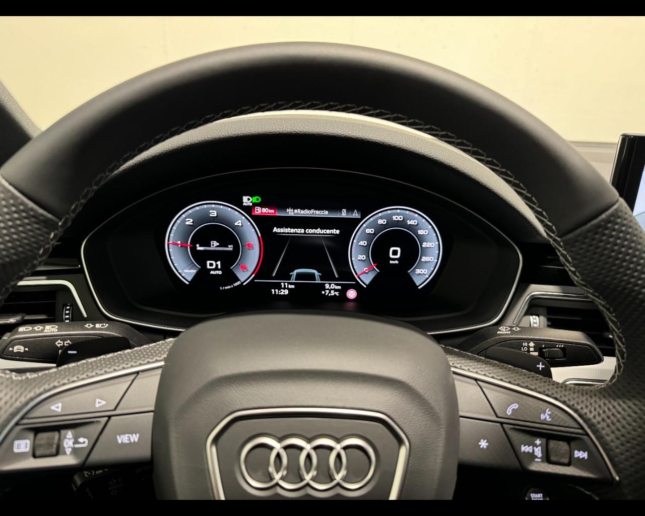 AUDI A4 35 TDI S-TRONIC S-LINE