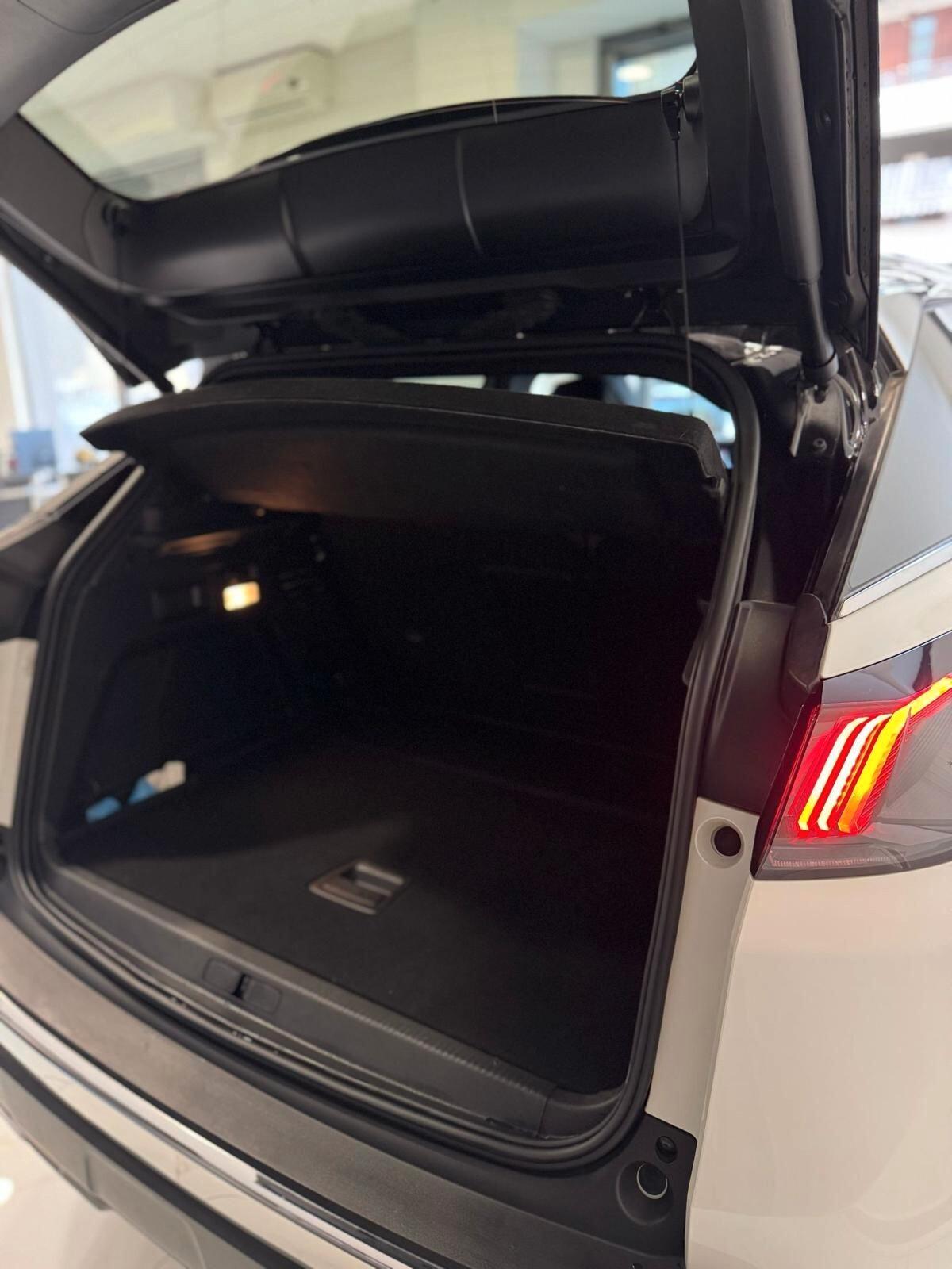 Peugeot 3008 BlueHDi 130 S&S EAT8 GT Pack