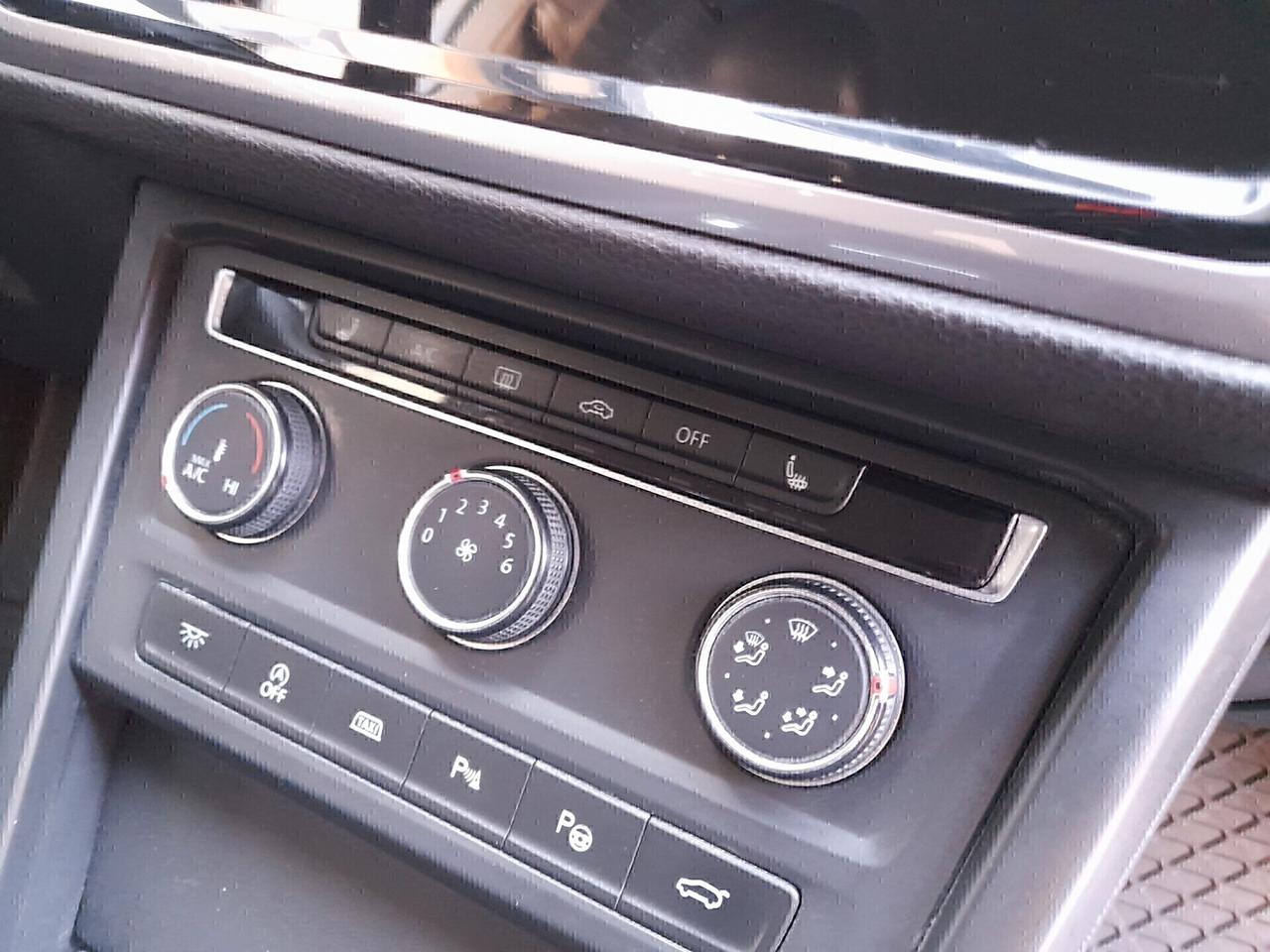 Volkswagen Touran 7 POSTI 2.0 115cv AUTOMATICO