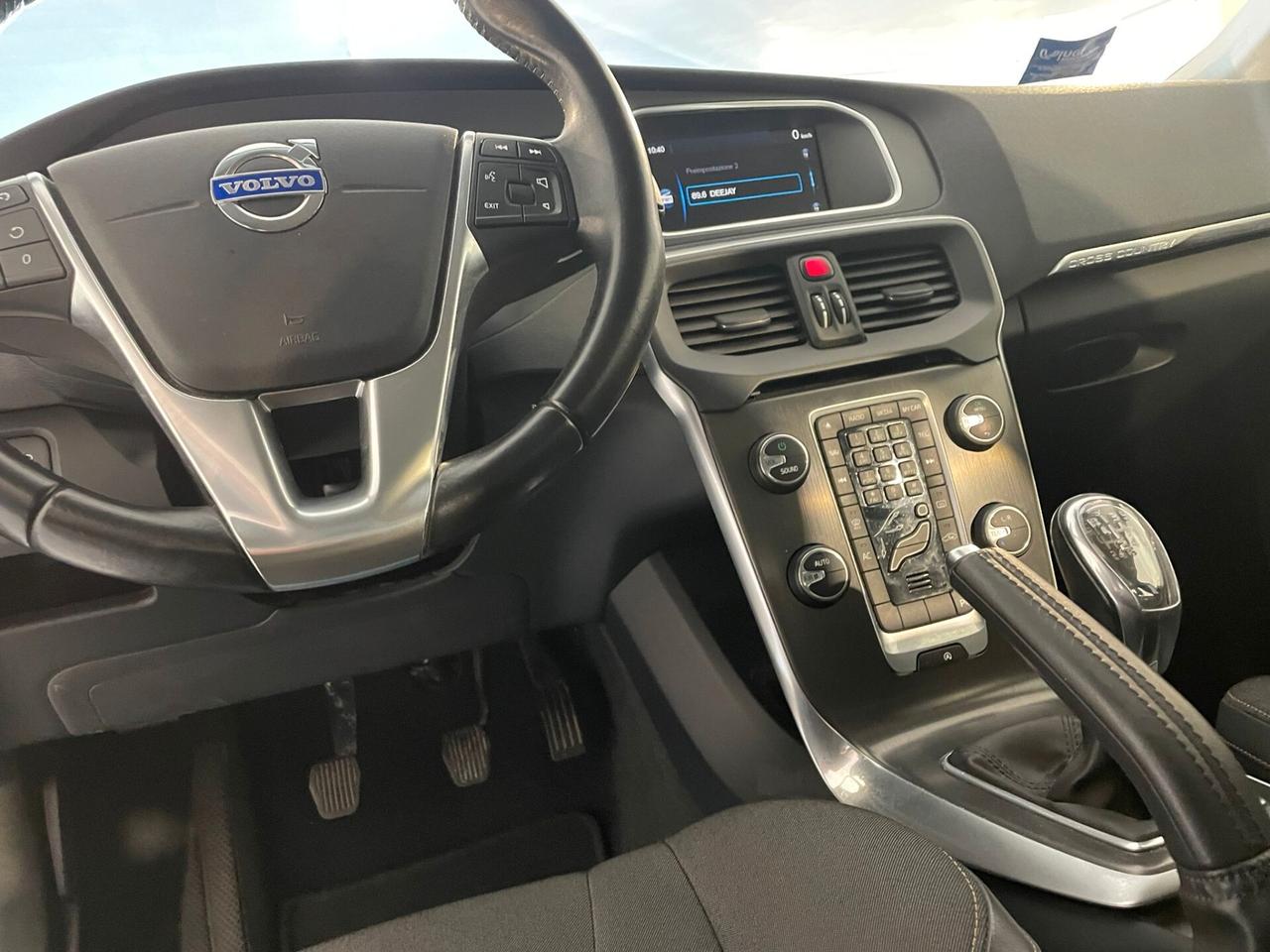 V40 CROSS COUNTRY 1.6D 115 CV 6 MARCE X NEOPATENTATI