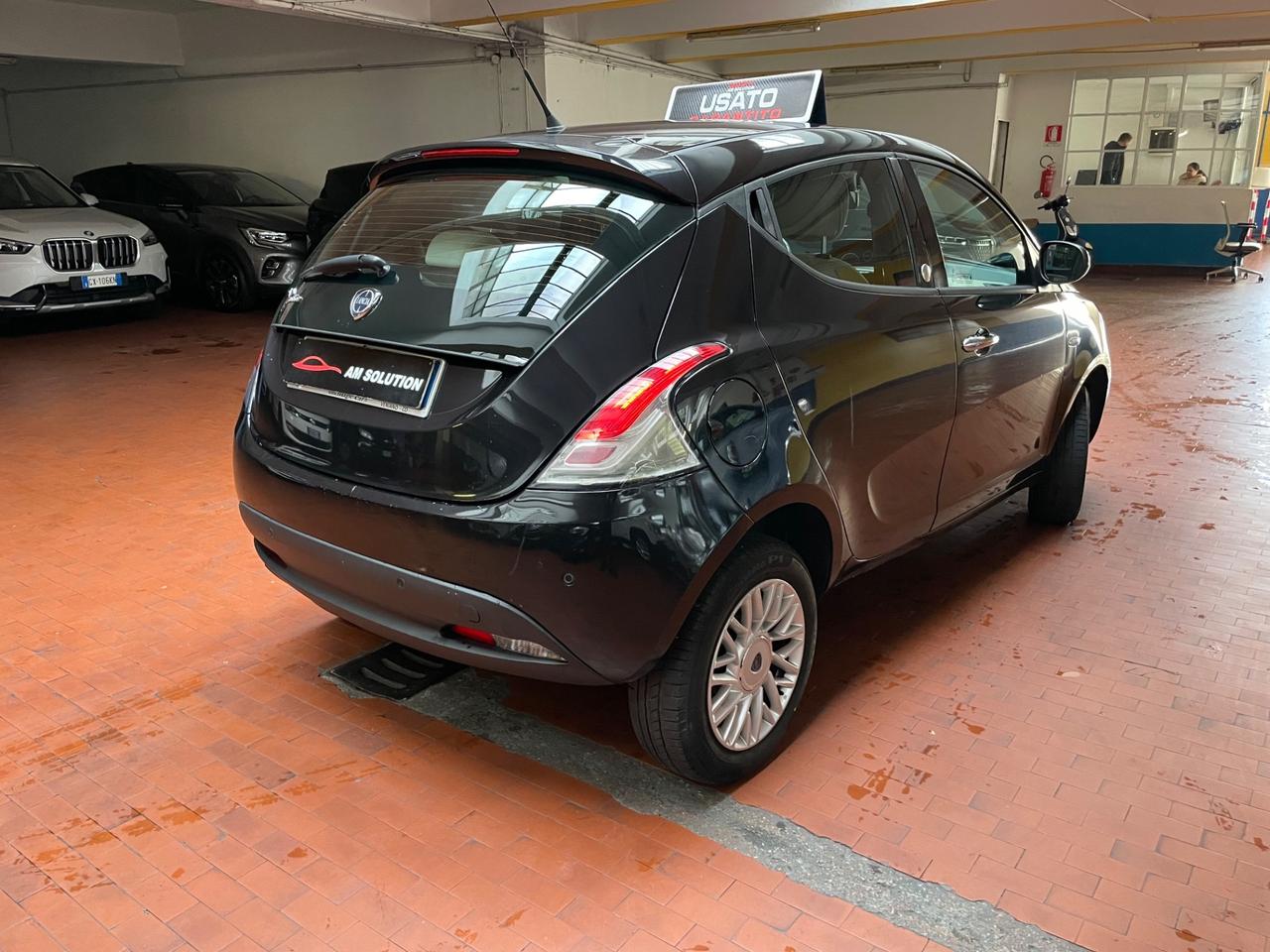 Lancia Ypsilon 0.9 Neopatentati Euro 5