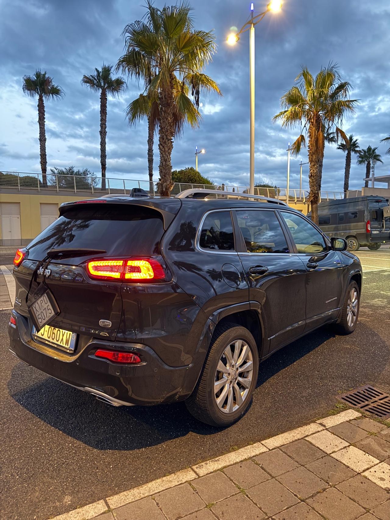 Jeep Cherokee 2.2 Mjt II 4WD Active Drive I Overland
