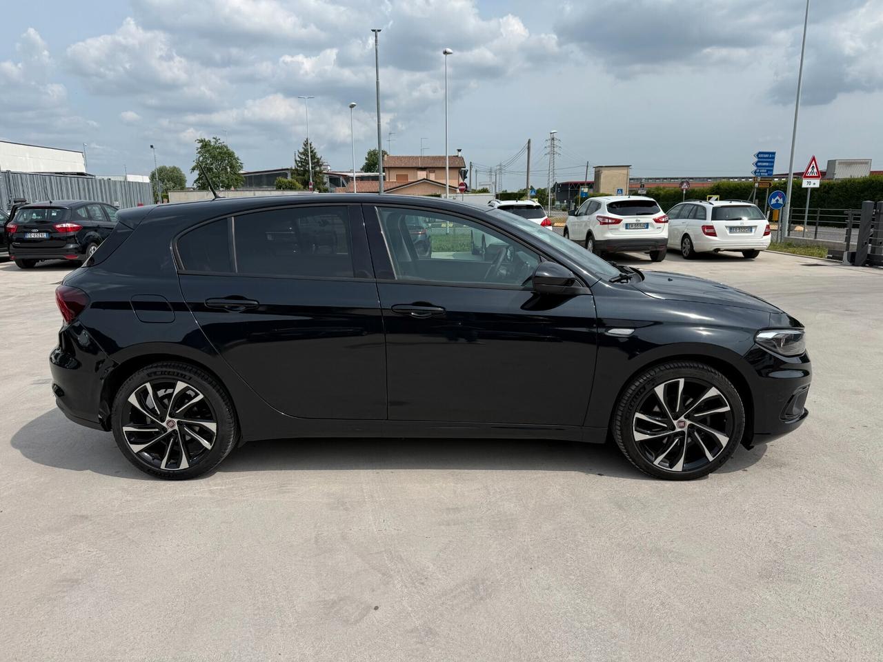 Fiat Tipo 1.6 Mjt S&S 5 porte S-Design