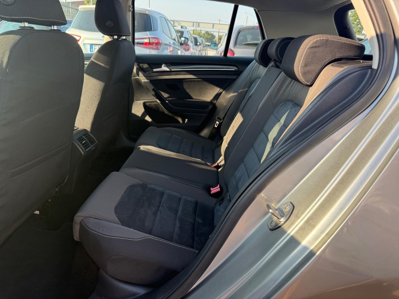 Volkswagen Golf 1.6 TDI 5p. Highline