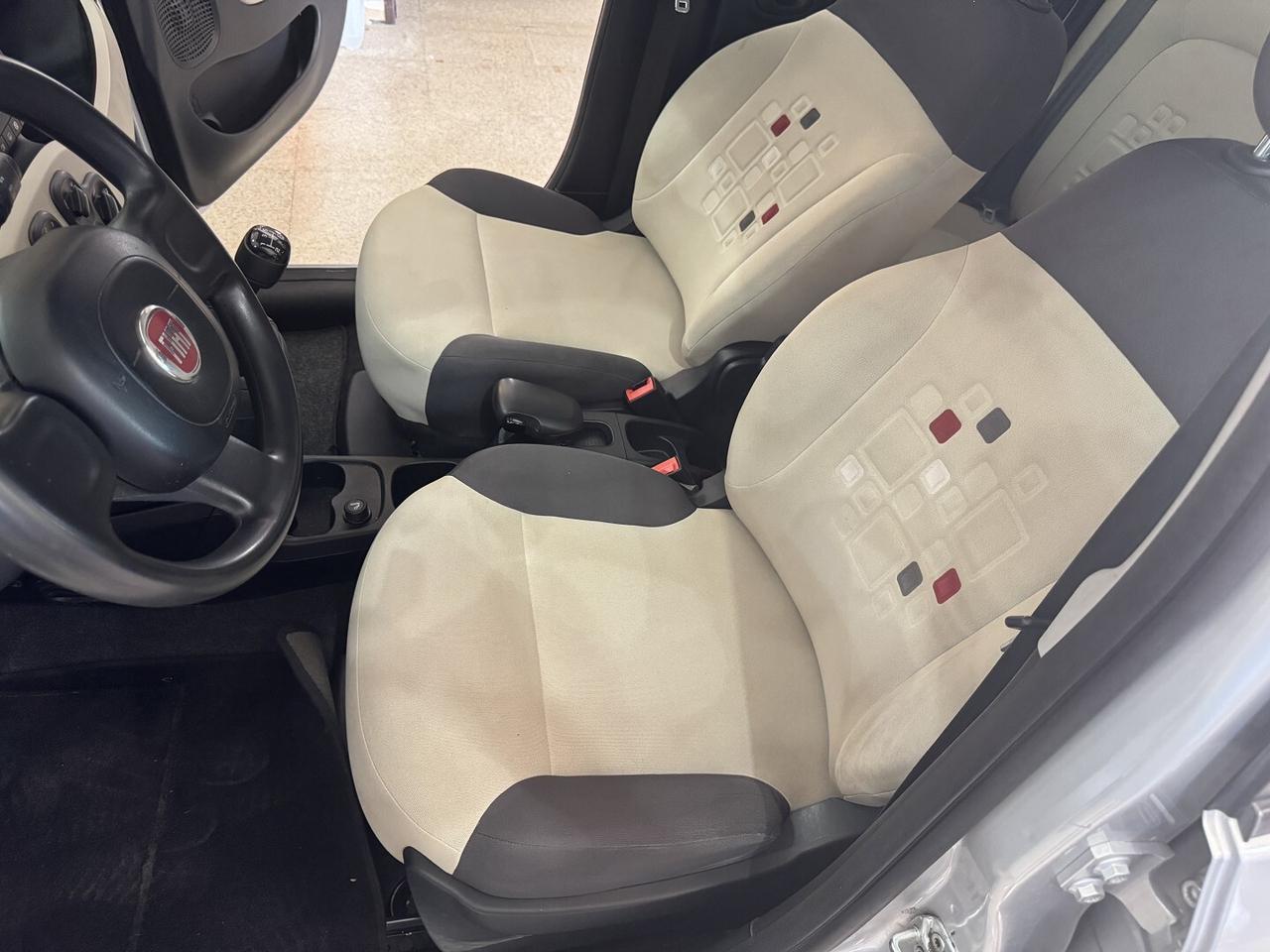 FIAT PANDA 1.3 MTJ LOUNGE 75 cv.