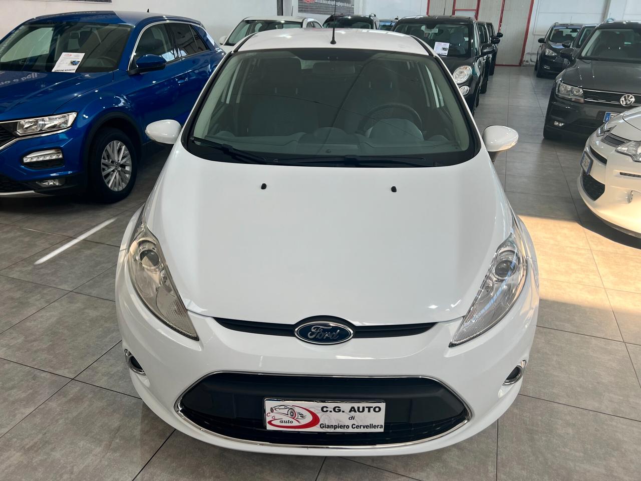 Ford Fiesta 1.4 TDCi 70CV - TITANIUM - 2011