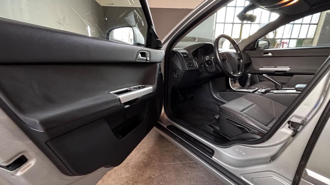 Volvo V50 D2 POLAR PLUS