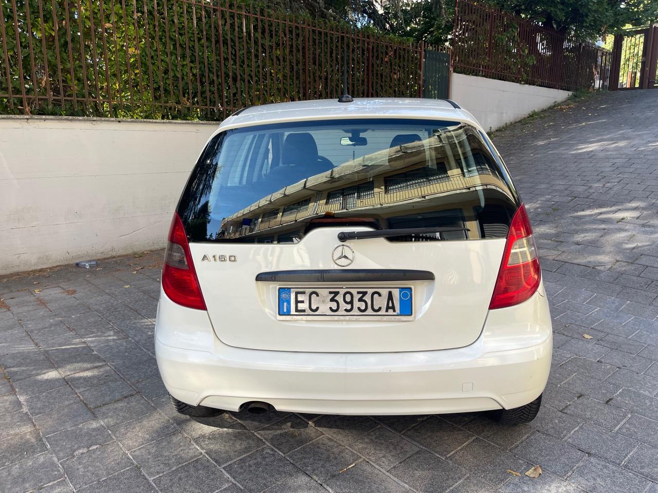 Mercedes-benz A 150 BlueEFFICIENCY Coupé Elegance