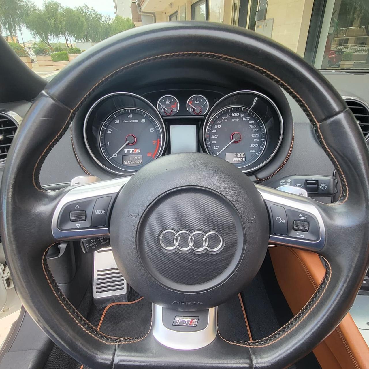 Audi TT TTS Roadster 2.0 272 CV TFSI quattro S tronic