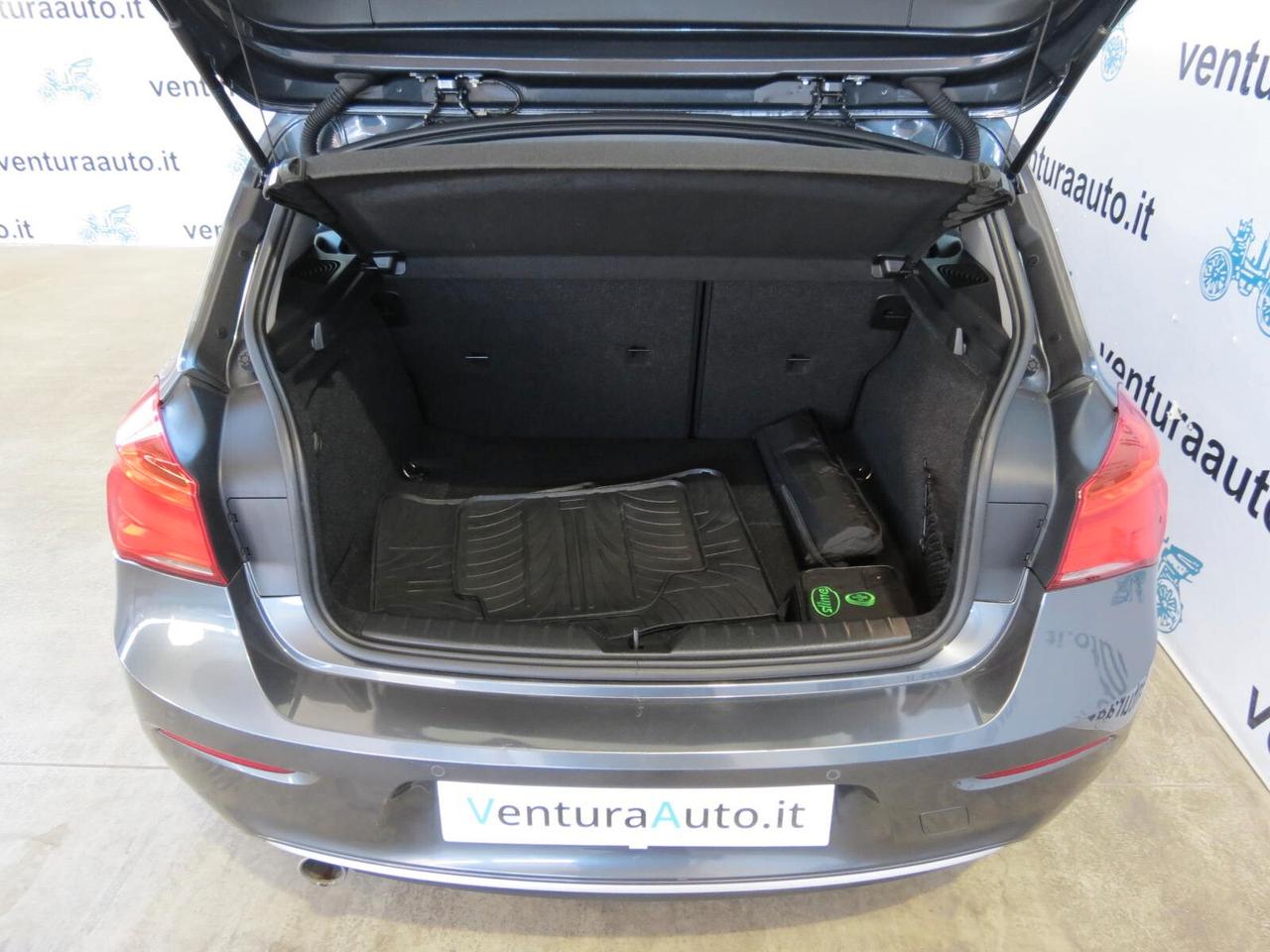 Bmw 116 d 5p. Urban Autom.