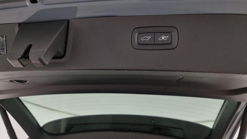 Volvo XC90 B5 (d) AWD automatico 7 posti Core