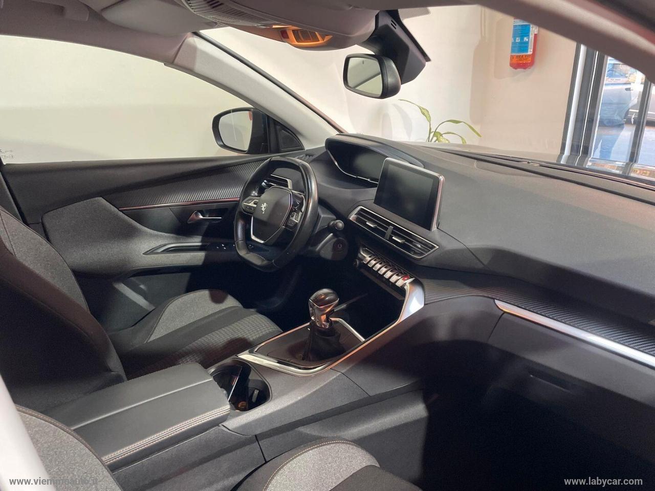 Peugeot 5008 BlueHDi 130 S&S Allure