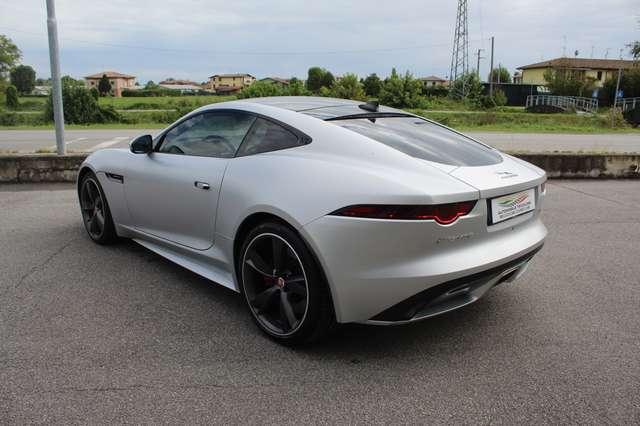 Jaguar F-Type Coupe 2.0 i4 R-Dynamic rwd 300cv - COLORE OPACO