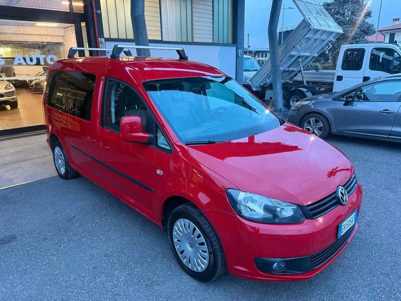 Volkswagen Caddy 1.6 TDI 102 CV. Trendline Maxi 7 POSTI