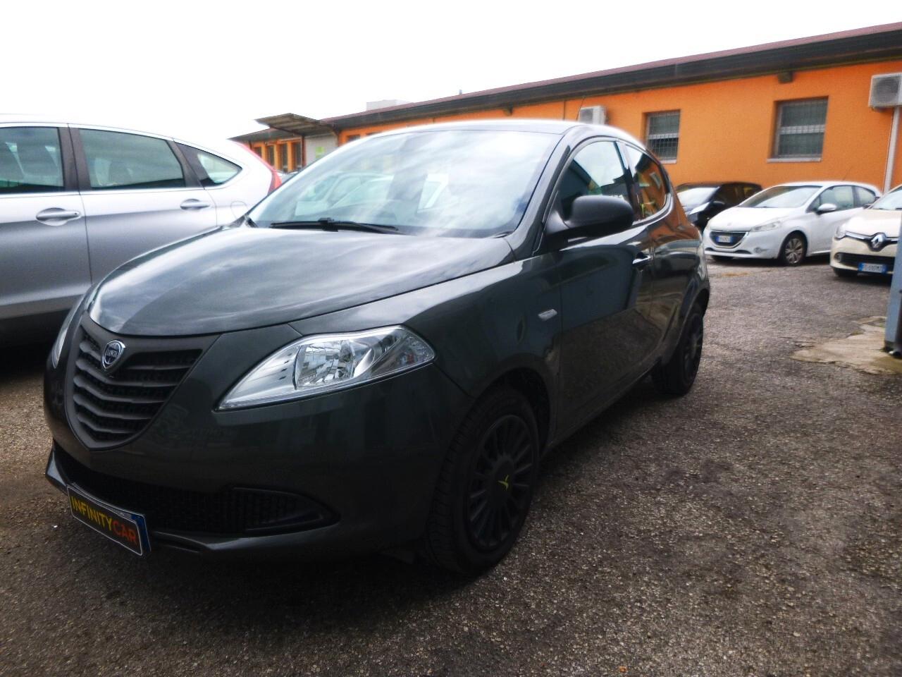 Lancia Ypsilon 1.2 69 CV 5 porte Elefantino,NEOPATENTATI