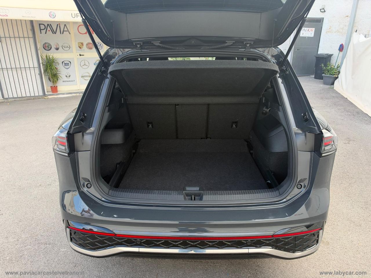 VOLKSWAGEN Tiguan 2.0 TDI 150 CV DSG R-Line
