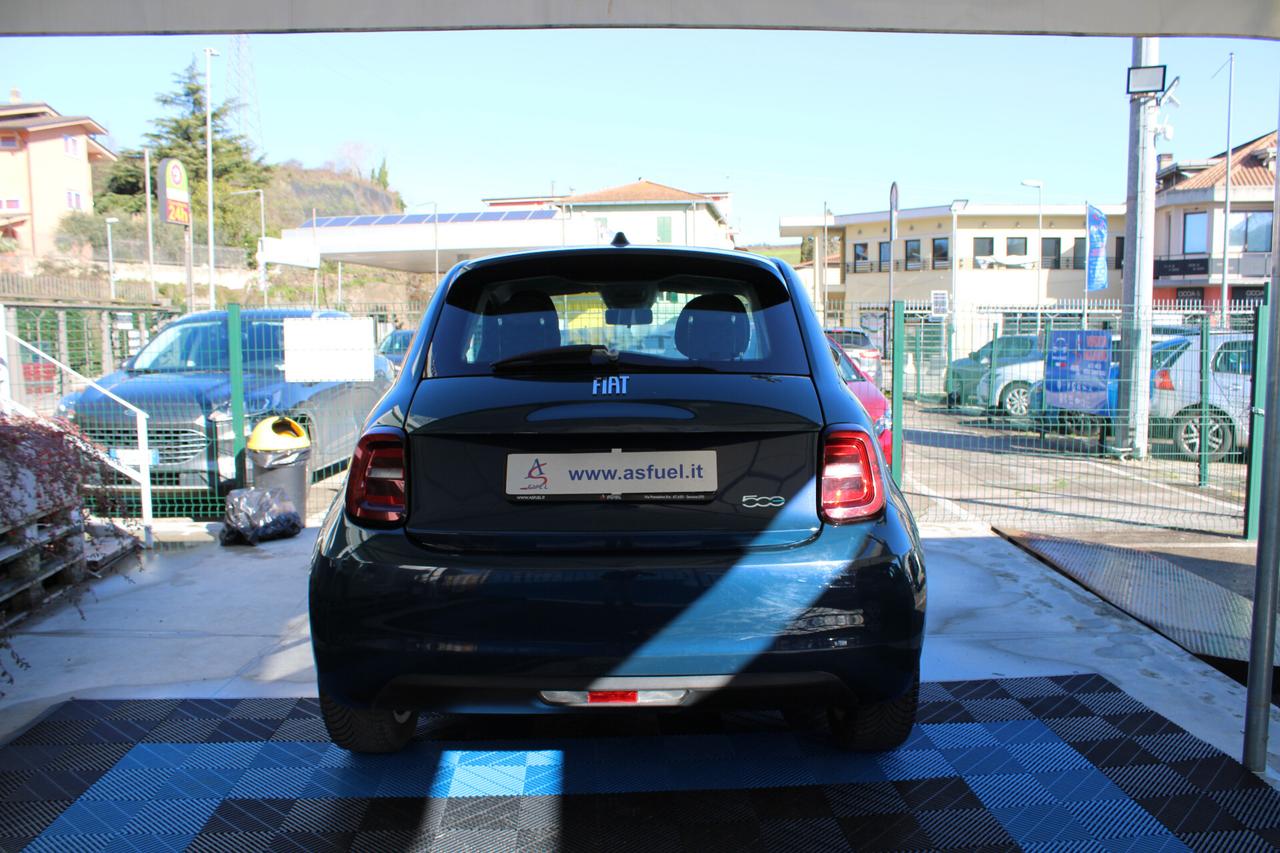 Fiat 500 500e Berlina 42 kWh Icon