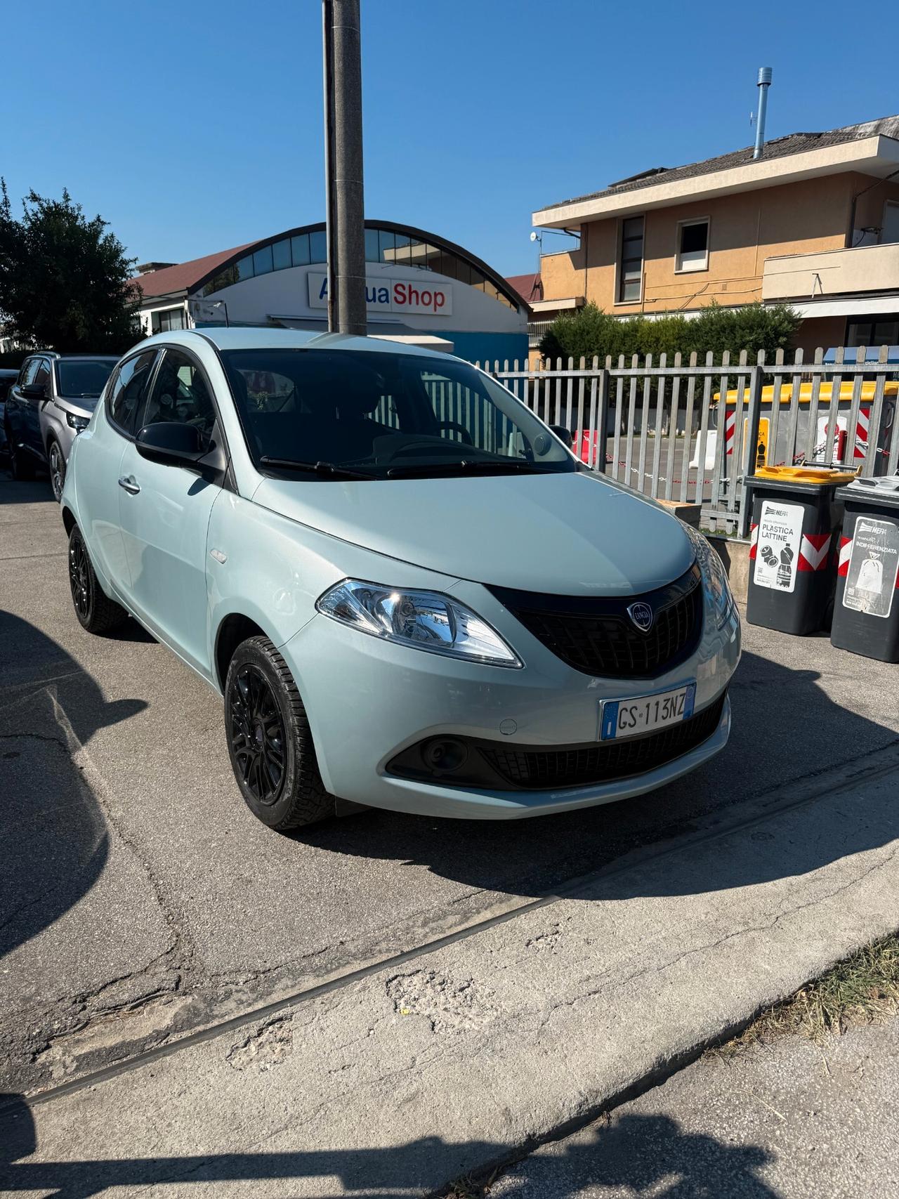 Lancia Ypsilon 1.0 FireFly 5 porte S&S Hybrid Silver NESSUN VINCOLO