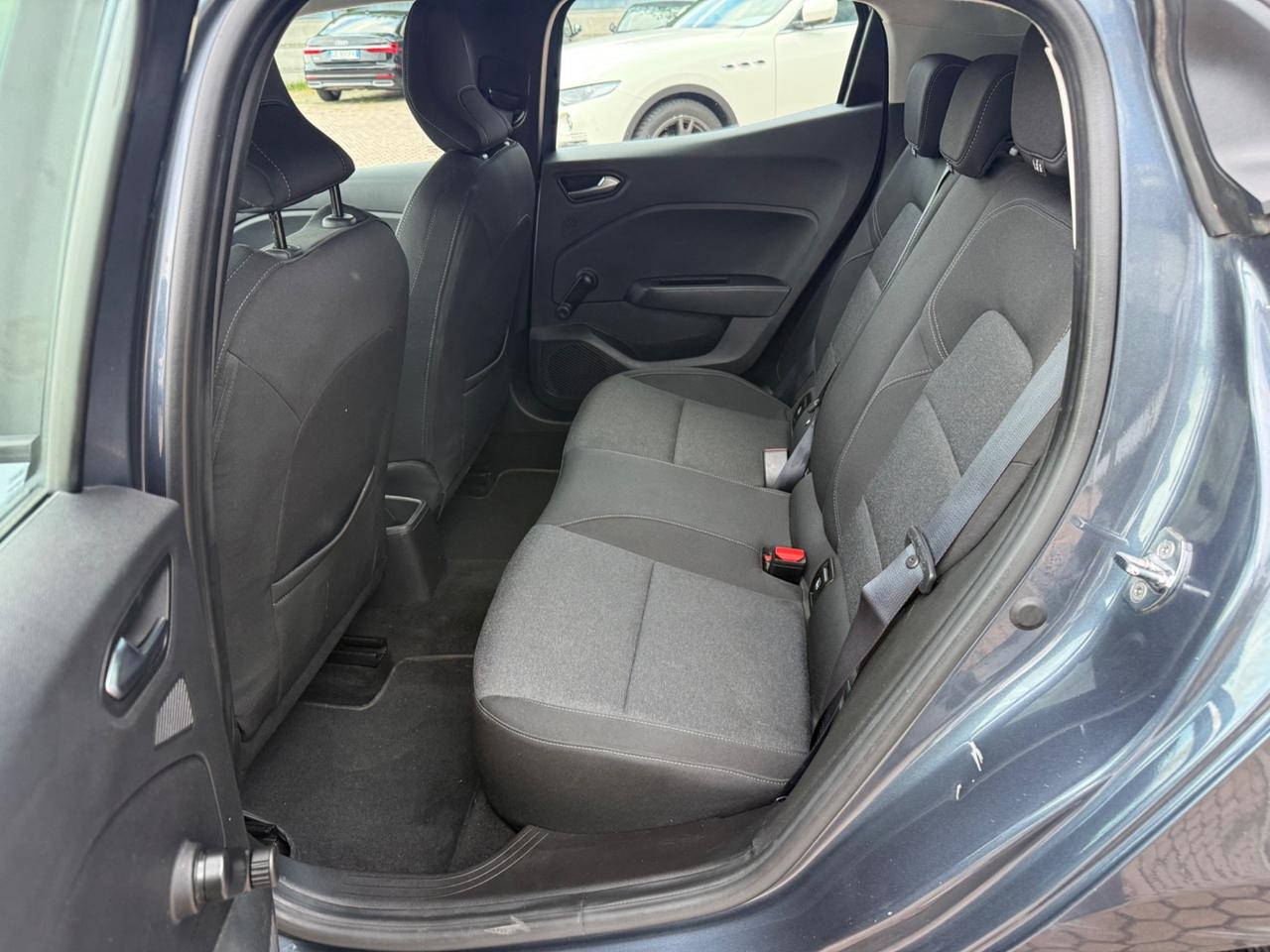 Renault Clio TCe 90 CV 5 porte OK NEOPATENTATI